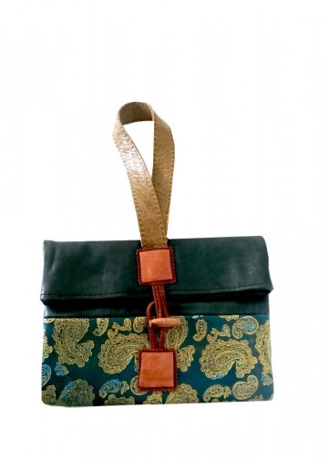 Clutch Paisley front